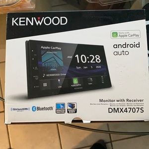 Kenwood Touch screen/radio